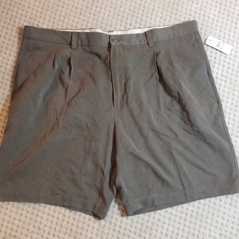 Tommy Bahamas shorts. NWT. Size 42